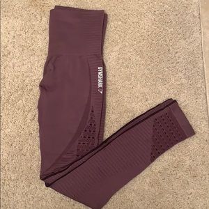 Gym shark leggings